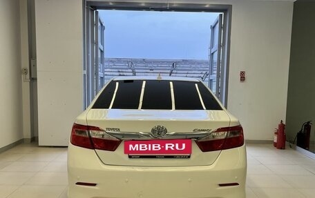 Toyota Camry, 2013 год, 1 550 000 рублей, 5 фотография