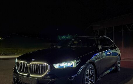 BMW 5 серия, 2024 год, 6 650 000 рублей, 11 фотография