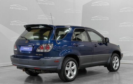 Lexus RX IV рестайлинг, 2001 год, 850 000 рублей, 6 фотография