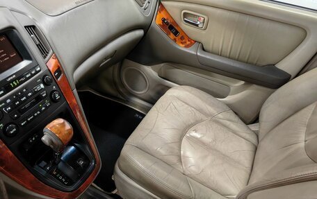 Lexus RX IV рестайлинг, 2001 год, 850 000 рублей, 13 фотография