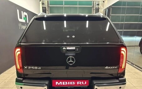 Mercedes-Benz X-Класс I, 2018 год, 4 100 000 рублей, 5 фотография