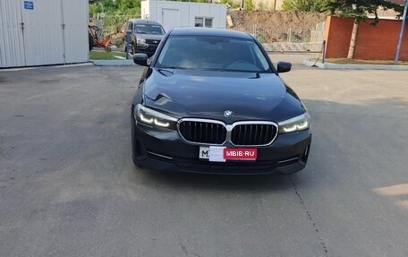 BMW 5 серия, 2020 год, 2 850 000 рублей, 1 фотография