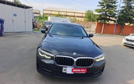BMW 5 серия, 2020 год, 2 850 000 рублей, 2 фотография