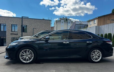 Toyota Camry, 2018 год, 2 600 000 рублей, 5 фотография