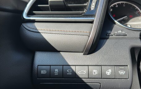 Toyota Camry, 2018 год, 2 600 000 рублей, 10 фотография