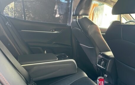 Toyota Camry, 2018 год, 2 600 000 рублей, 12 фотография