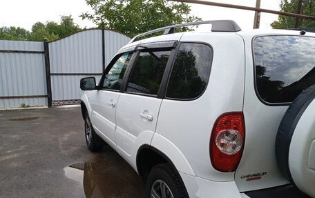 Chevrolet Niva I рестайлинг, 2013 год, 600 000 рублей, 3 фотография
