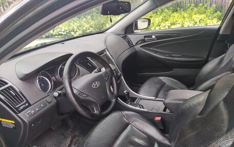 Hyundai Sonata VI, 2011 год, 650 000 рублей, 6 фотография