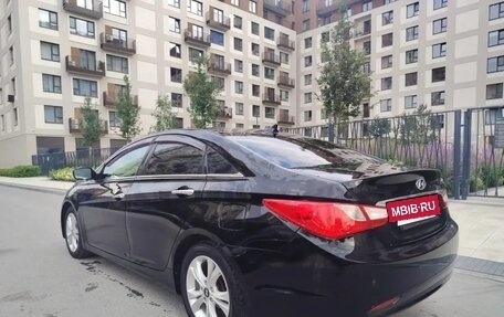 Hyundai Sonata VI, 2011 год, 650 000 рублей, 4 фотография