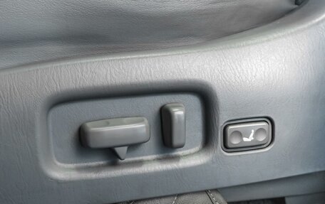 Toyota Land Cruiser 100 рестайлинг 2, 1998 год, 1 629 000 рублей, 20 фотография