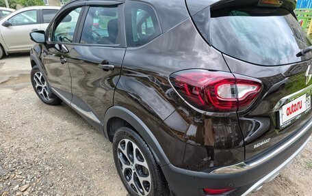 Renault Kaptur I рестайлинг, 2017 год, 1 600 000 рублей, 2 фотография