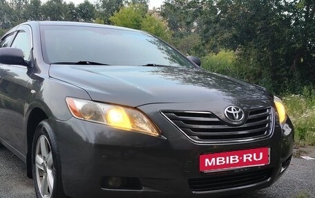 Toyota Camry, 2008 год, 1 100 000 рублей, 1 фотография