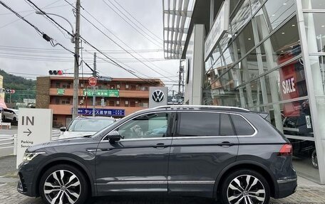 Volkswagen Tiguan II, 2022 год, 2 550 000 рублей, 6 фотография