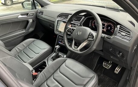 Volkswagen Tiguan II, 2022 год, 2 550 000 рублей, 9 фотография