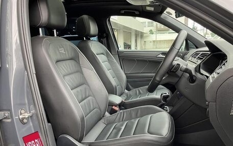 Volkswagen Tiguan II, 2022 год, 2 550 000 рублей, 10 фотография