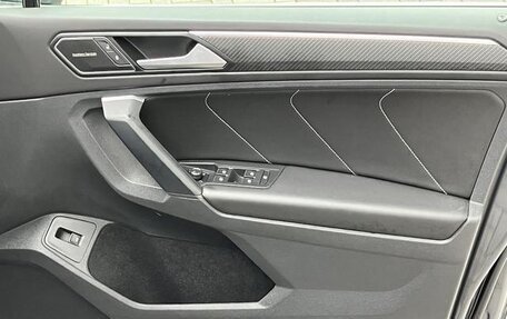 Volkswagen Tiguan II, 2022 год, 2 550 000 рублей, 27 фотография