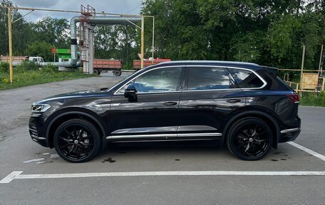 Volkswagen Touareg III, 2019 год, 4 900 000 рублей, 10 фотография