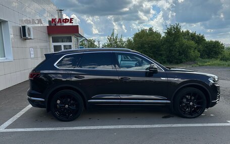 Volkswagen Touareg III, 2019 год, 4 900 000 рублей, 12 фотография