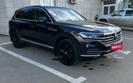 Volkswagen Touareg III, 2019 год, 4 900 000 рублей, 11 фотография