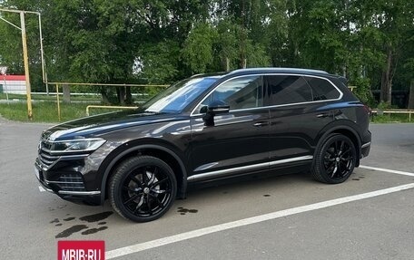 Volkswagen Touareg III, 2019 год, 4 900 000 рублей, 8 фотография