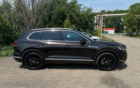 Volkswagen Touareg III, 2019 год, 4 900 000 рублей, 14 фотография
