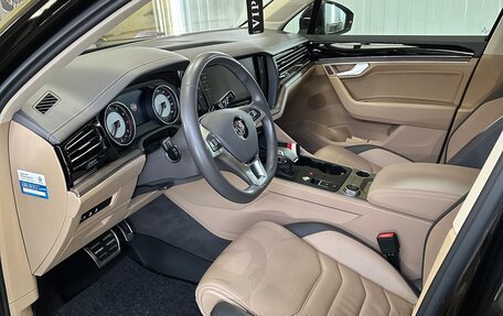 Volkswagen Touareg III, 2019 год, 4 900 000 рублей, 21 фотография