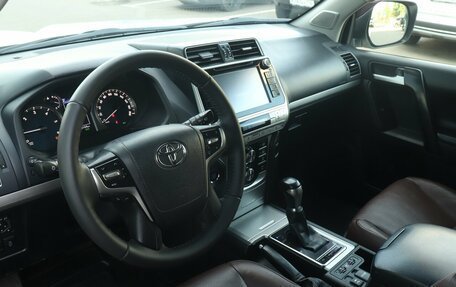 Toyota Land Cruiser Prado 150 рестайлинг 2, 2018 год, 5 101 000 рублей, 5 фотография