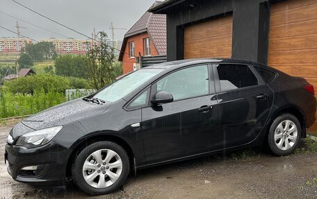 Opel Astra J, 2013 год, 880 000 рублей, 4 фотография