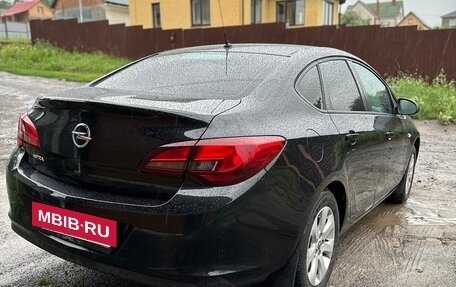 Opel Astra J, 2013 год, 880 000 рублей, 5 фотография