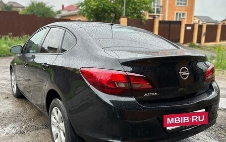 Opel Astra J, 2013 год, 880 000 рублей, 6 фотография