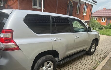 Toyota Land Cruiser Prado 150 рестайлинг 2, 2015 год, 3 150 000 рублей, 4 фотография