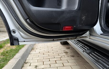 Toyota Land Cruiser Prado 150 рестайлинг 2, 2015 год, 3 150 000 рублей, 21 фотография
