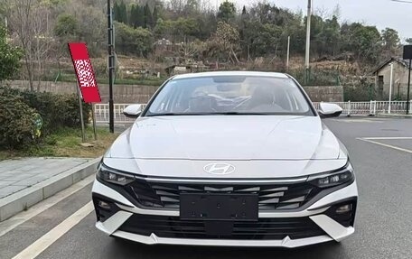 Hyundai Elantra, 2026 год, 1 555 000 рублей, 2 фотография