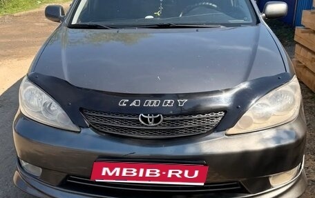 Toyota Camry V40, 2005 год, 750 000 рублей, 1 фотография