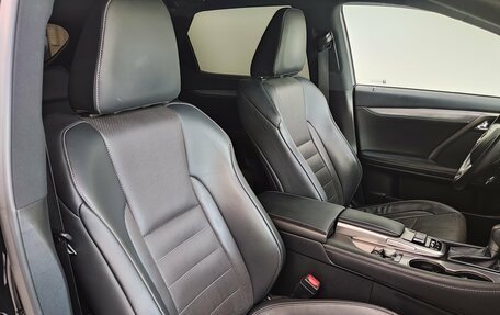 Lexus RX IV рестайлинг, 2019 год, 4 850 000 рублей, 16 фотография