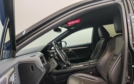 Lexus RX IV рестайлинг, 2019 год, 4 850 000 рублей, 10 фотография