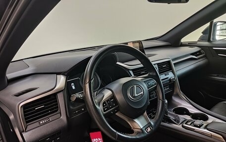 Lexus RX IV рестайлинг, 2019 год, 4 850 000 рублей, 9 фотография