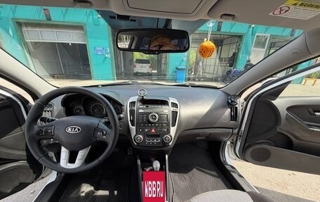 KIA cee'd I рестайлинг, 2011 год, 850 000 рублей, 8 фотография