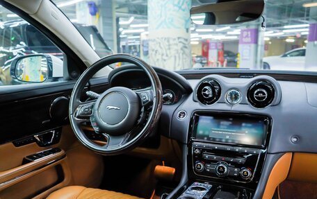Jaguar XJ IV (X351), 2019 год, 4 400 000 рублей, 37 фотография