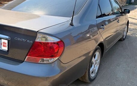 Toyota Camry V40, 2005 год, 750 000 рублей, 4 фотография