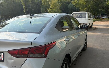 Hyundai Solaris II рестайлинг, 2017 год, 1 270 000 рублей, 5 фотография