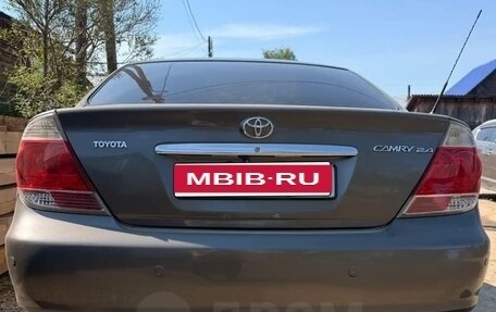 Toyota Camry V40, 2005 год, 750 000 рублей, 2 фотография