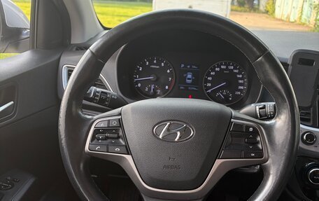 Hyundai Solaris II рестайлинг, 2017 год, 1 270 000 рублей, 8 фотография