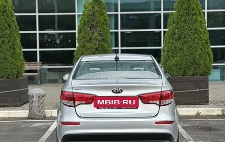 KIA Rio III рестайлинг, 2017 год, 895 000 рублей, 5 фотография