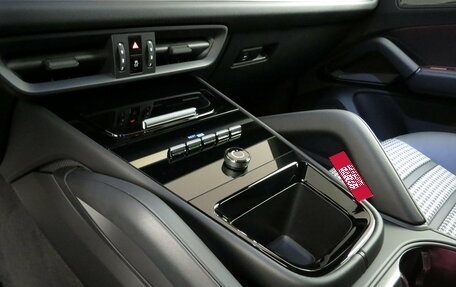 Porsche Cayenne III, 2026 год, 31 300 000 рублей, 10 фотография