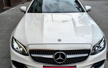 Mercedes-Benz E-Класс, 2017 год, 3 900 000 рублей, 1 фотография