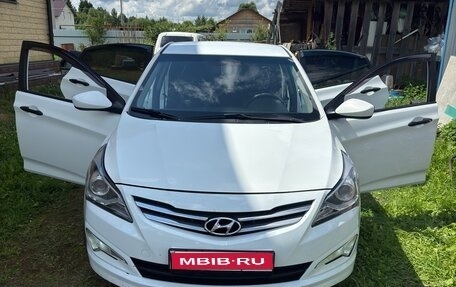 Hyundai Solaris II рестайлинг, 2016 год, 1 100 000 рублей, 1 фотография