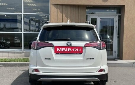 Toyota RAV4, 2017 год, 2 280 000 рублей, 5 фотография
