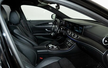 Mercedes-Benz E-Класс, 2020 год, 2 900 000 рублей, 6 фотография
