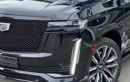 Cadillac Escalade V, 2021 год, 9 150 000 рублей, 2 фотография